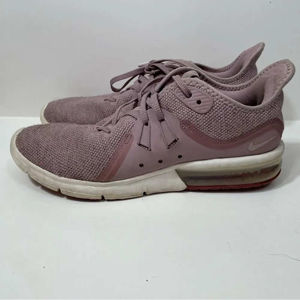 Nike Air Max Mauve Athletic Training Shoes